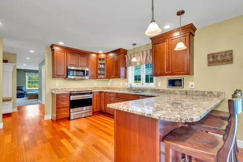 $1,000,000 | 7 Coopers Grove Road, Kingston, NH 03848