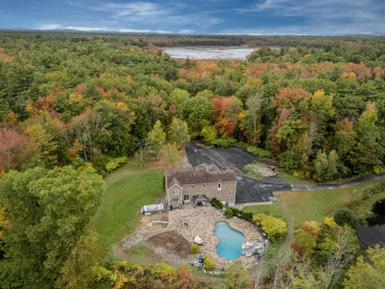 $1,000,000 | 7 Coopers Grove Road, Kingston, NH 03848