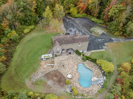 $1,000,000 | 7 Coopers Grove Road, Kingston, NH 03848