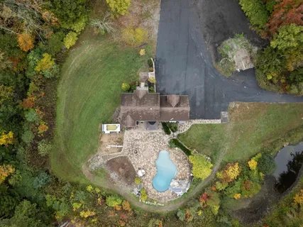 $1,000,000 | 7 Coopers Grove Road, Kingston, NH 03848