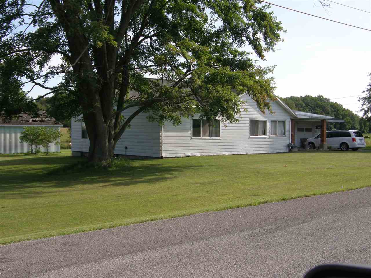 878 West Madison Road St. Louis, MI 48880 - Photo 1 of 27 1878389.JPG