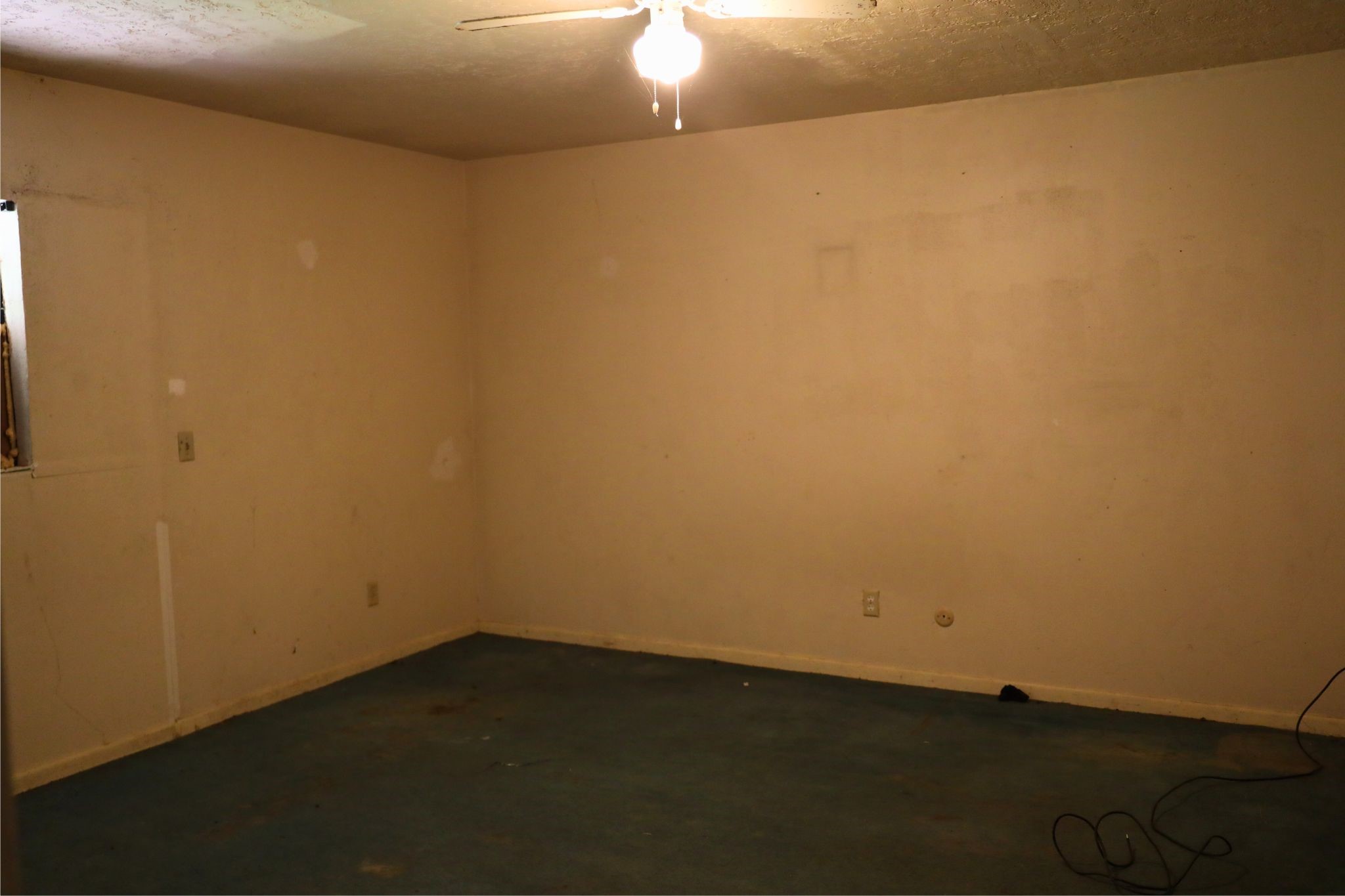 6680 Helbig Road Beaumont, TX 77708 - Photo 13 of 20 a view of an empty room