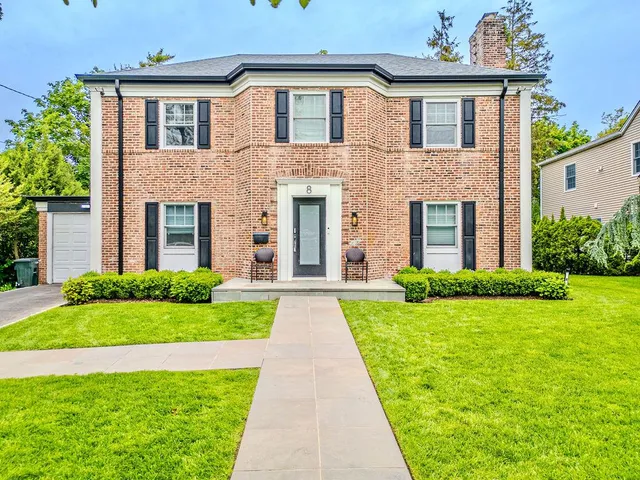 $3,750,000 | 8 Stuyvesant Place, Lawrence, NY 11559