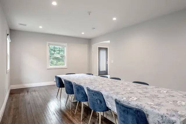 $3,750,000 | 8 Stuyvesant Place, Lawrence, NY 11559