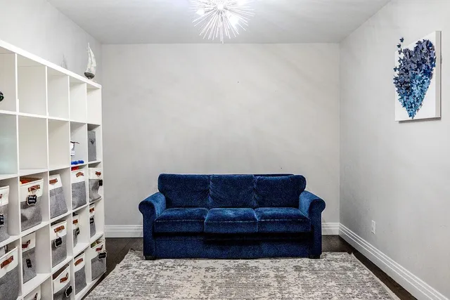 $3,750,000 | 8 Stuyvesant Place, Lawrence, NY 11559