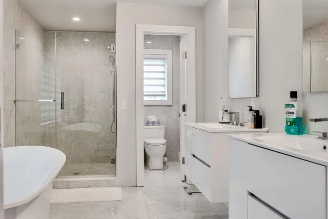 $3,750,000 | 8 Stuyvesant Place, Lawrence, NY 11559