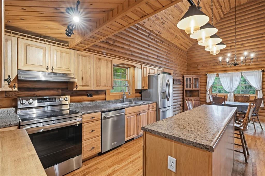 527 Little Creek Road Amity, PA 15311 - Photo 15 of 50