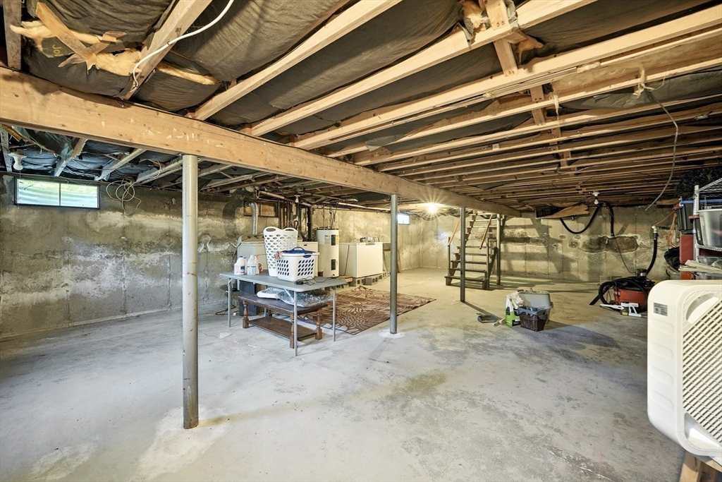 1007 Westhampton Road Northampton, MA 01062 - Photo 37 of 40