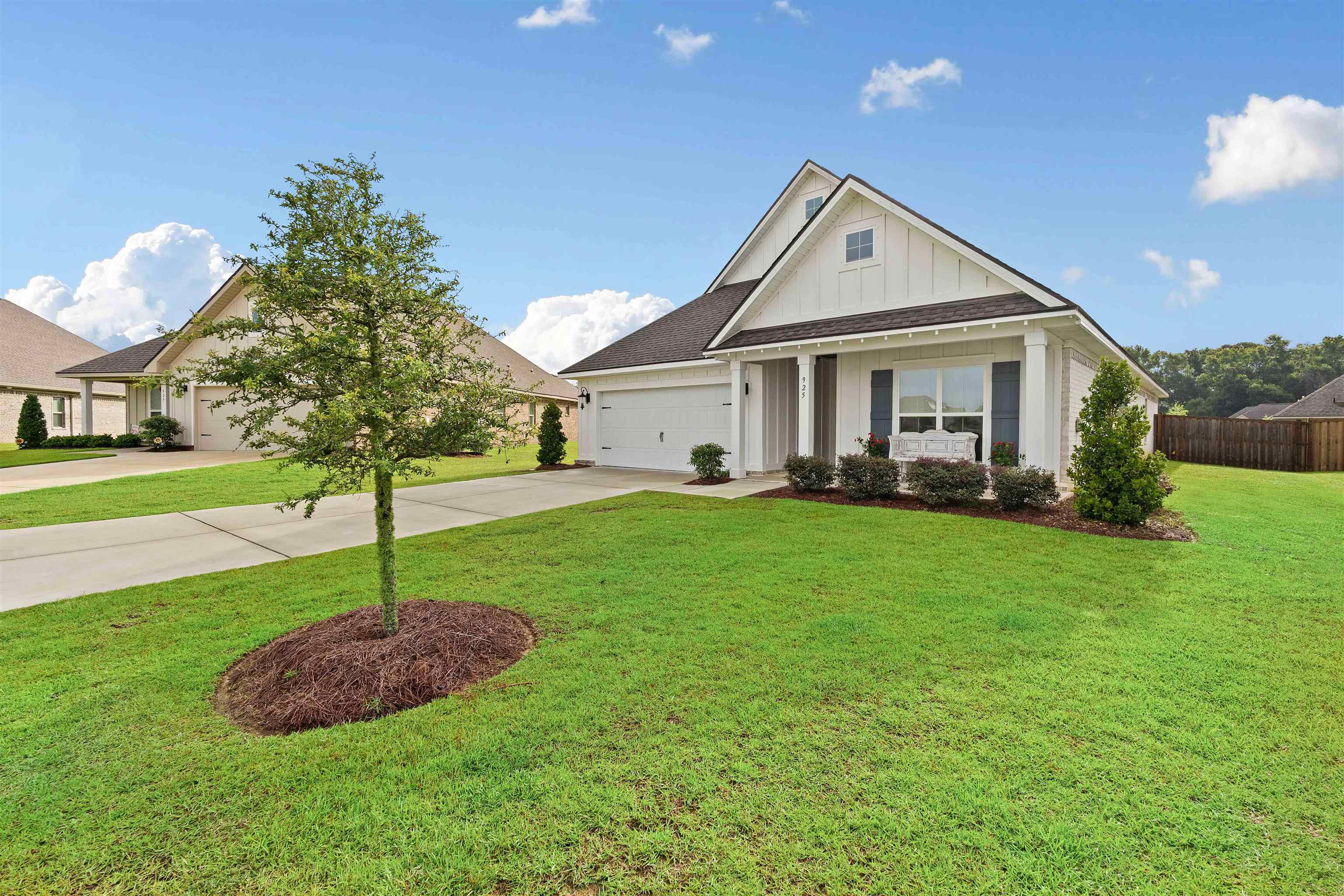 925 Charleston Loop Fairhope, AL 36532 - Photo 2 of 40