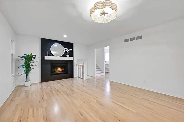 $399,999 | 9318 Greenway Lane, Lenexa, KS 66215