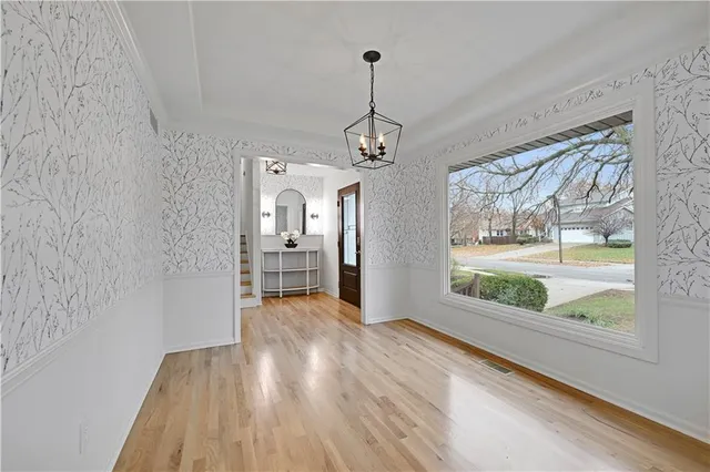 $399,999 | 9318 Greenway Lane, Lenexa, KS 66215