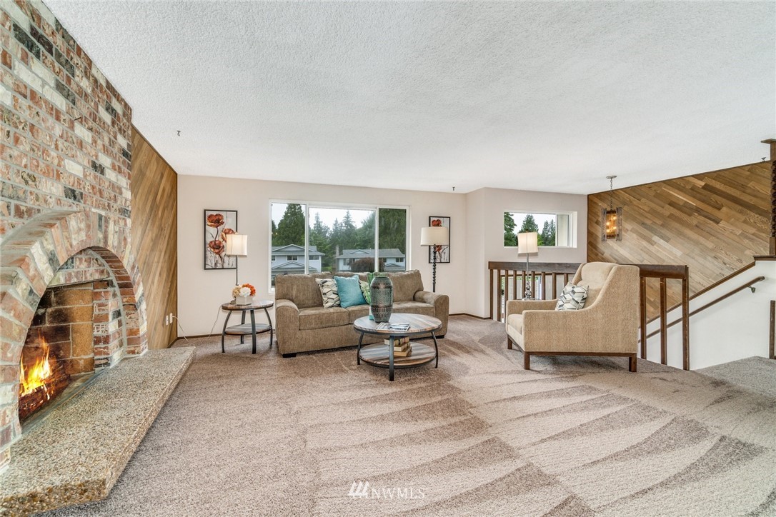 9822 Northeast 204th Place Bothell, WA 98011 - Photo 4 of 25 Gallery Image 4