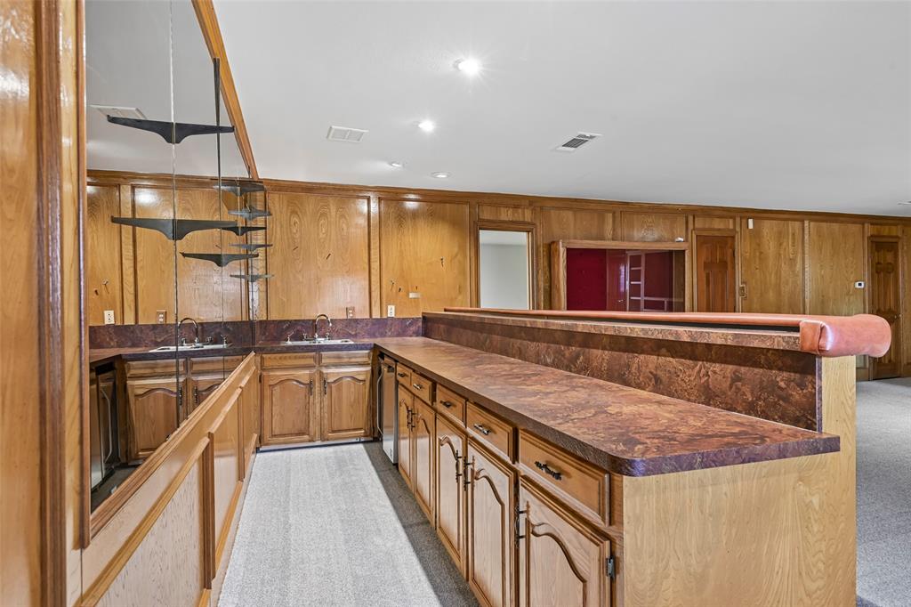 13216 Hillcrest Road Dallas, TX 75240 - Photo 21 of 40
