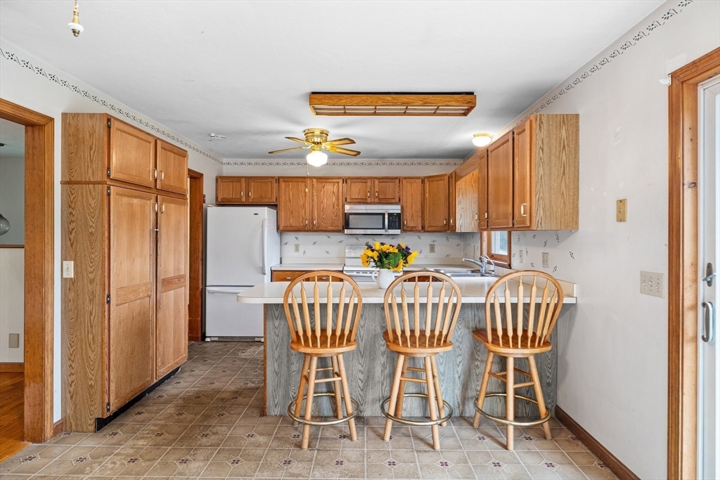 98 Fitzgerald Road Charlton, MA 01507 - Photo 3 of 27 a view of a dining room with furniture