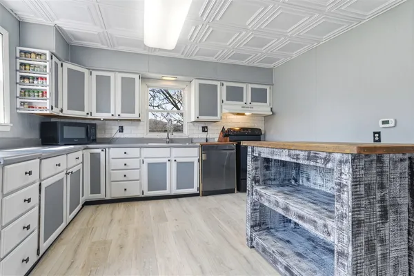 $295,000 | 1702 West Hovey Avenue, Normal, IL 61761