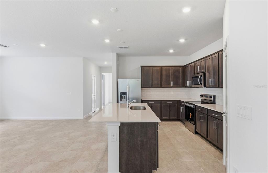 4039 Big Sky Drive Spring Hill, FL 34604 - Photo 4 of 20