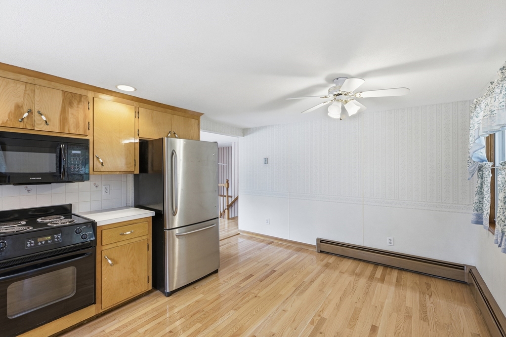335 Pelham Road Dracut, MA 01826 - Photo 12 of 30