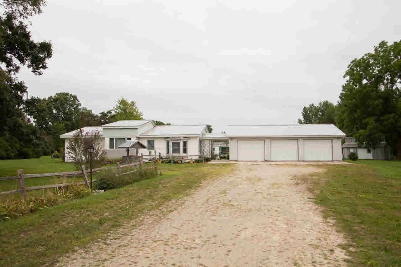 9273 Baldwin Road Gaines, MI 48436 - Photo 1 of 70 21438108.JPG