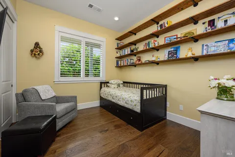 $1,325,000 | 4551 Brighton Drive, Santa Rosa, CA 95403