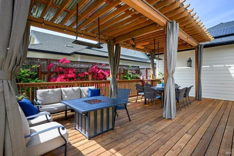 $1,325,000 | 4551 Brighton Drive, Santa Rosa, CA 95403