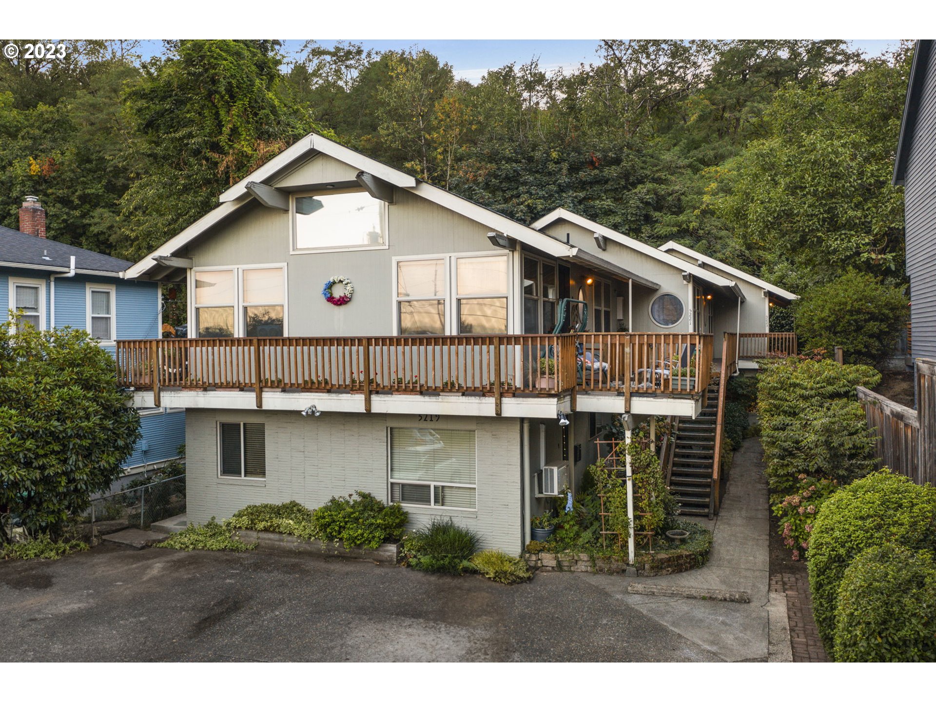 5223 Southwest View Point Terrace, Unit 2 Portland, OR 97239 - Photo 1 of 23 Gallery Image 1