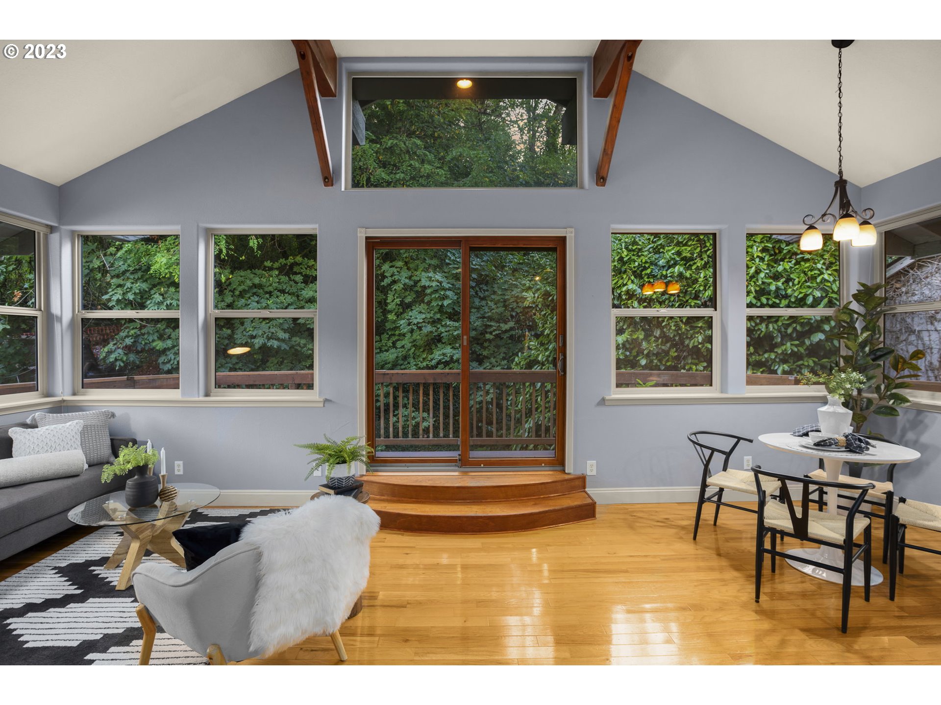 5223 Southwest View Point Terrace, Unit 2 Portland, OR 97239 - Photo 4 of 23 Gallery Image 4