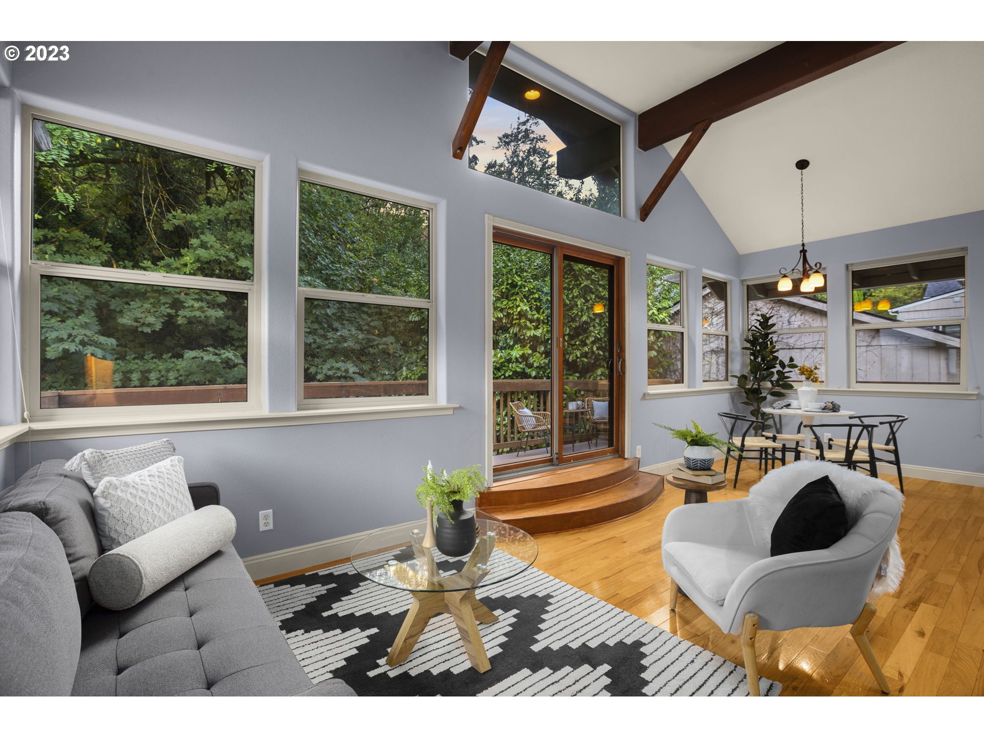 5223 Southwest View Point Terrace, Unit 2 Portland, OR 97239 - Photo 5 of 23 Gallery Image 5