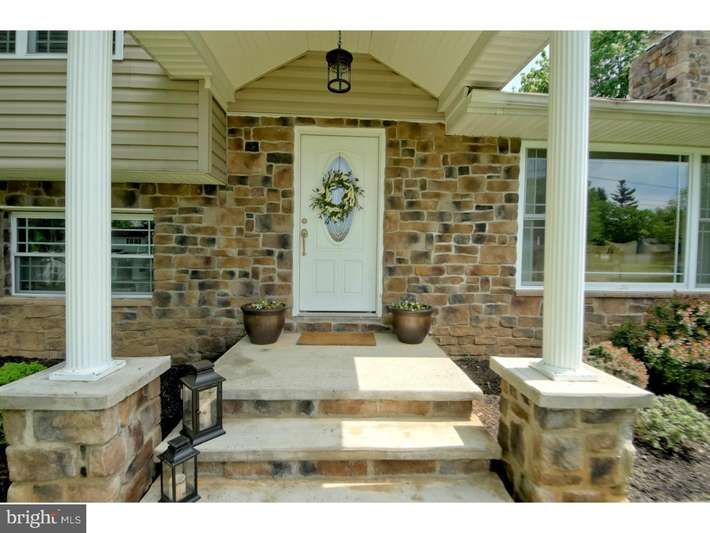 7 Mansfield Road Ewing, NJ 08628 - Photo 2 of 23