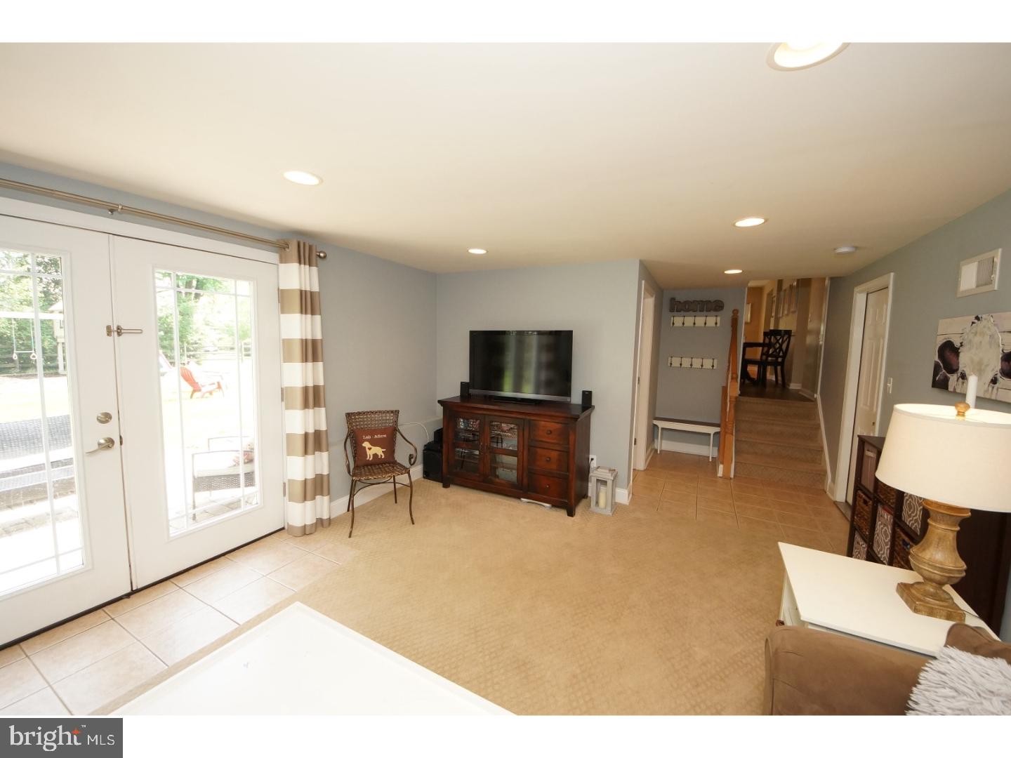 7 Mansfield Road Ewing, NJ 08628 - Photo 13 of 23