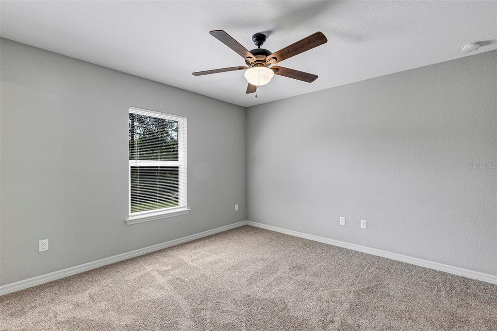 7 Locust Loop Circle Ocala, FL 34472 - Photo 19 of 36