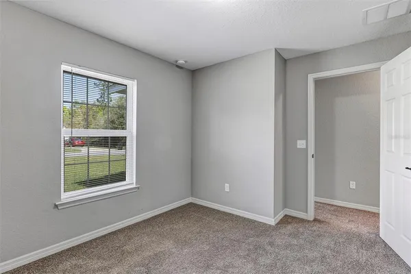 $1,600 | 7 Locust Loop Circle, Ocala, FL 34472