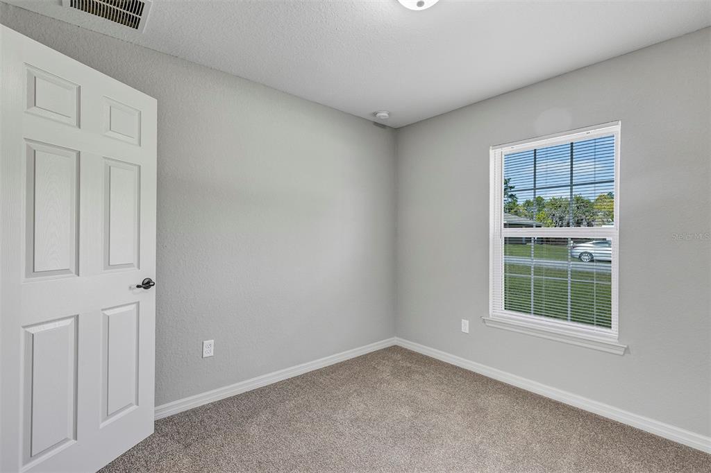 7 Locust Loop Circle Ocala, FL 34472 - Photo 31 of 36