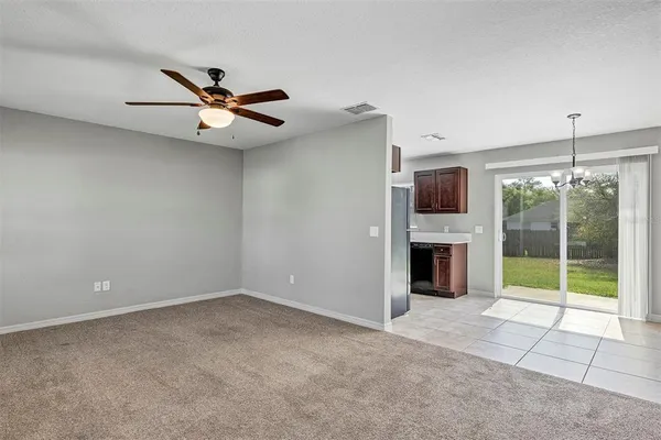 $1,600 | 7 Locust Loop Circle, Ocala, FL 34472