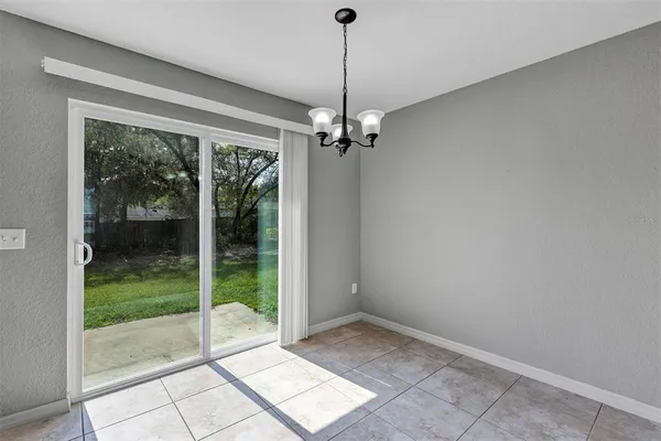 $1,600 | 7 Locust Loop Circle, Ocala, FL 34472