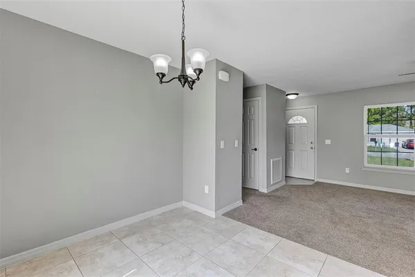 $1,600 | 7 Locust Loop Circle, Ocala, FL 34472