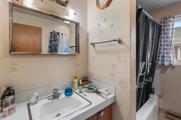 $274,900 | 608 Knight Avenue, Neenah, WI 54956