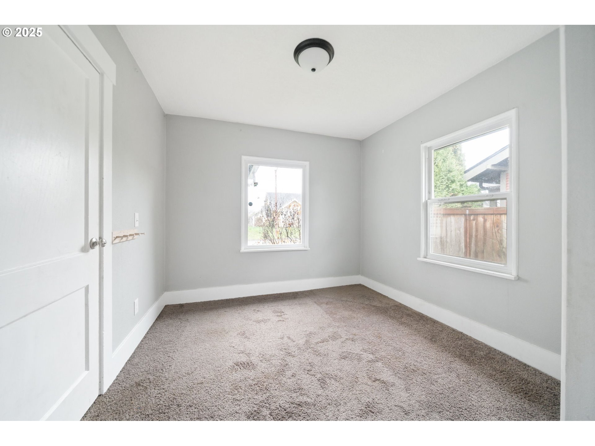 283 18th Avenue Longview, WA 98632 - Photo 12 of 25