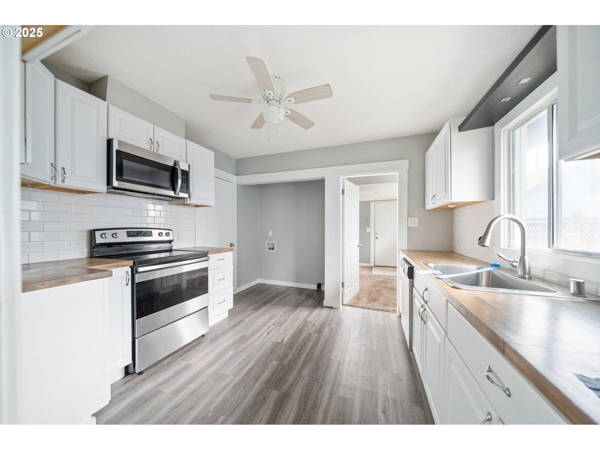 283 18th Avenue Longview, WA 98632 - Photo 6 of 25