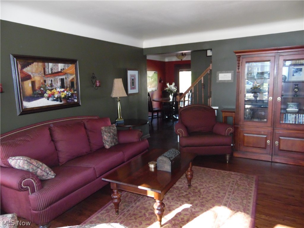 1428 Haverston Road Lyndhurst, OH 44124 - Photo 2 of 25