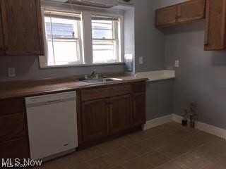 1033 Rushleigh Road Cleveland Heights, OH 44121 - Photo 6 of 12