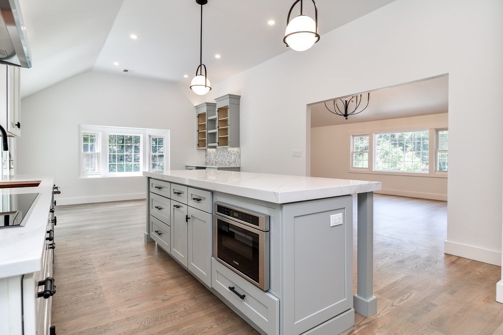 20 Woodridge Road Dover, MA 02030 - Photo 3 of 30 Gallery Image 3