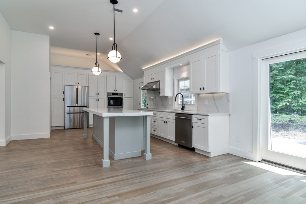 20 Woodridge Road Dover, MA 02030 - Photo 7 of 30 Gallery Image 7