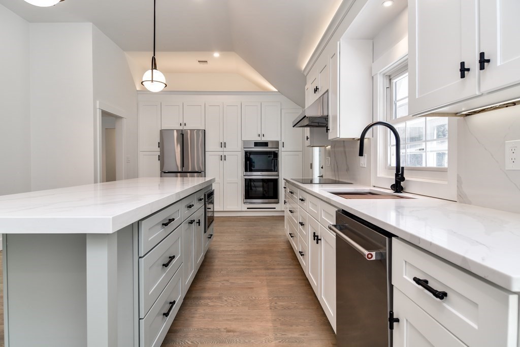 20 Woodridge Road Dover, MA 02030 - Photo 8 of 30 Gallery Image 8