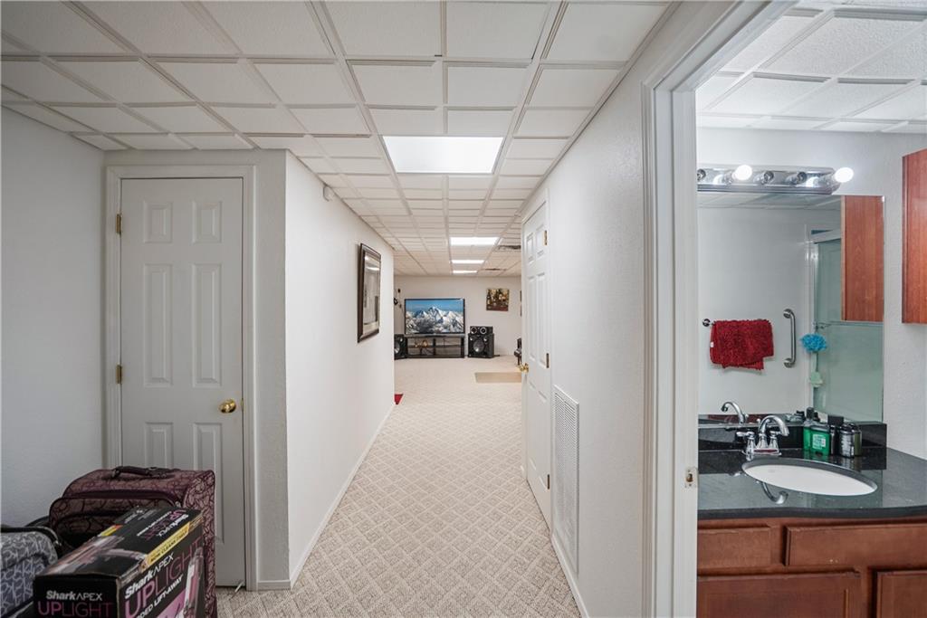 1702 Cedar Ridge Road Parsons, KS 67357 - Photo 64 of 99