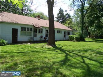 504 Salsbury Road Cherry Hill, NJ 08034 - Photo 2 of 12 Exterior Back
