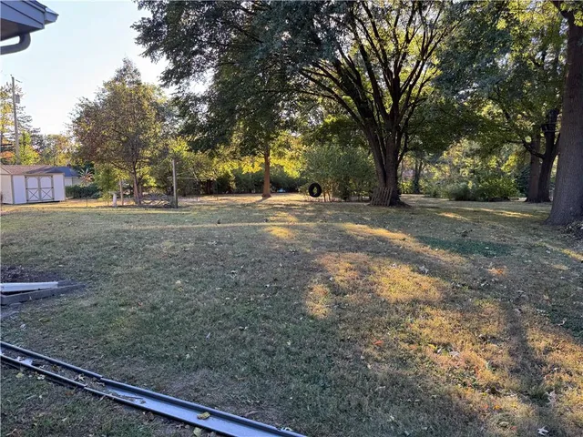 $427,000 | 314 Southwest Walnut Street, Lee's Summit, MO 64063