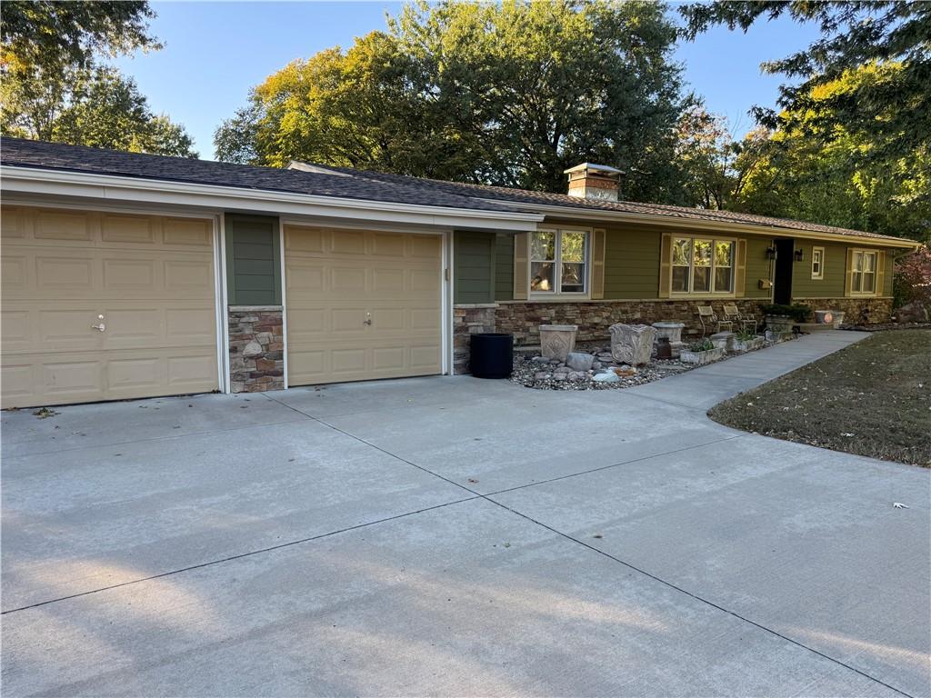 314 Southwest Walnut Street Lee's Summit, MO 64063 - Photo 2 of 28