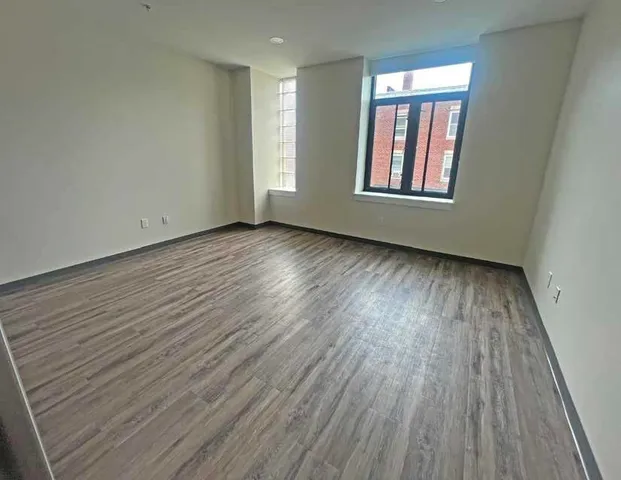 $10,200,000 | 1217 Elm Street, Manchester, NH 03101