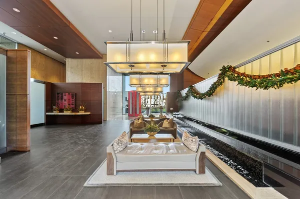 $1,399,000 | 500 West Superior Street, Unit 2704, Chicago, IL 60654