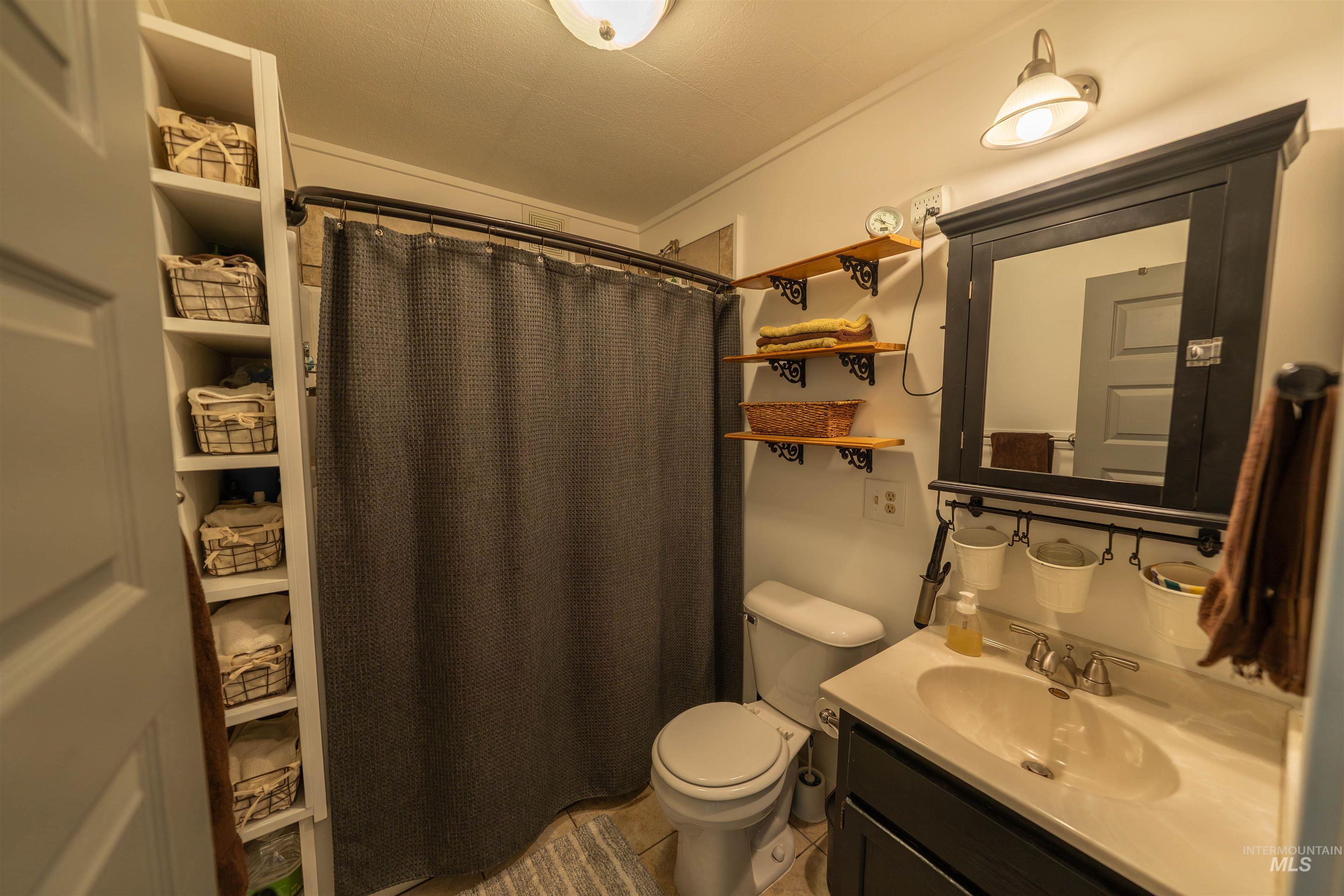 5692 Meadow Creek Road Bonners Ferry, ID 83805 - Photo 17 of 50